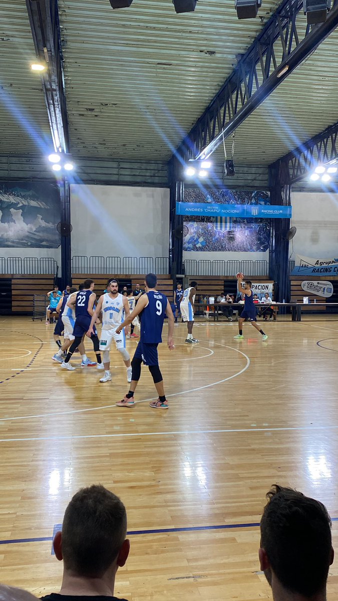 AcadeportesRC's tweet photo. Final del primer cuarto en el Centro Deportivo Racing Club

Racing 25 - 15 Deportivo Hispano https://t.co/tCIKgRqZft