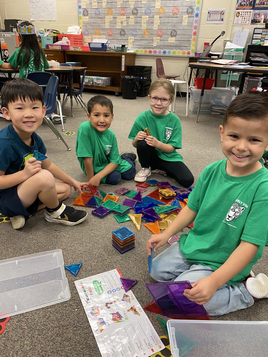 Mrs. Thompson tweet media