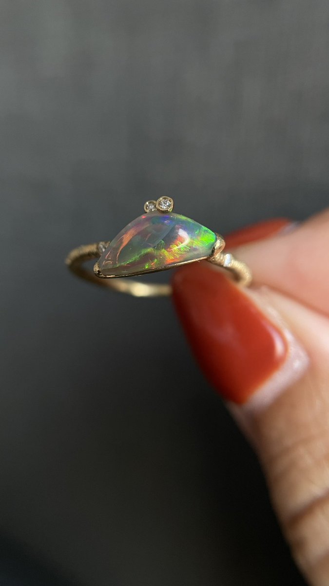 miwa_ring's tweet photo. 19un-neuf TRUNK SHoW YOKOHAMA
本日2日目です。

大きな窓から、横浜大さん橋を見おろす
Citadines Harbour Front YOKOHAMA.
のお部屋でゆっくりとジュエリーをご覧ください。

詳しくはコチラ↓↓↓
https://t.co/4Ut7teGdkC

#19un_neuf #アンヌフ #ジュエリー #横浜ホテル #横浜 https://t.co/YMDW0Ixlq2