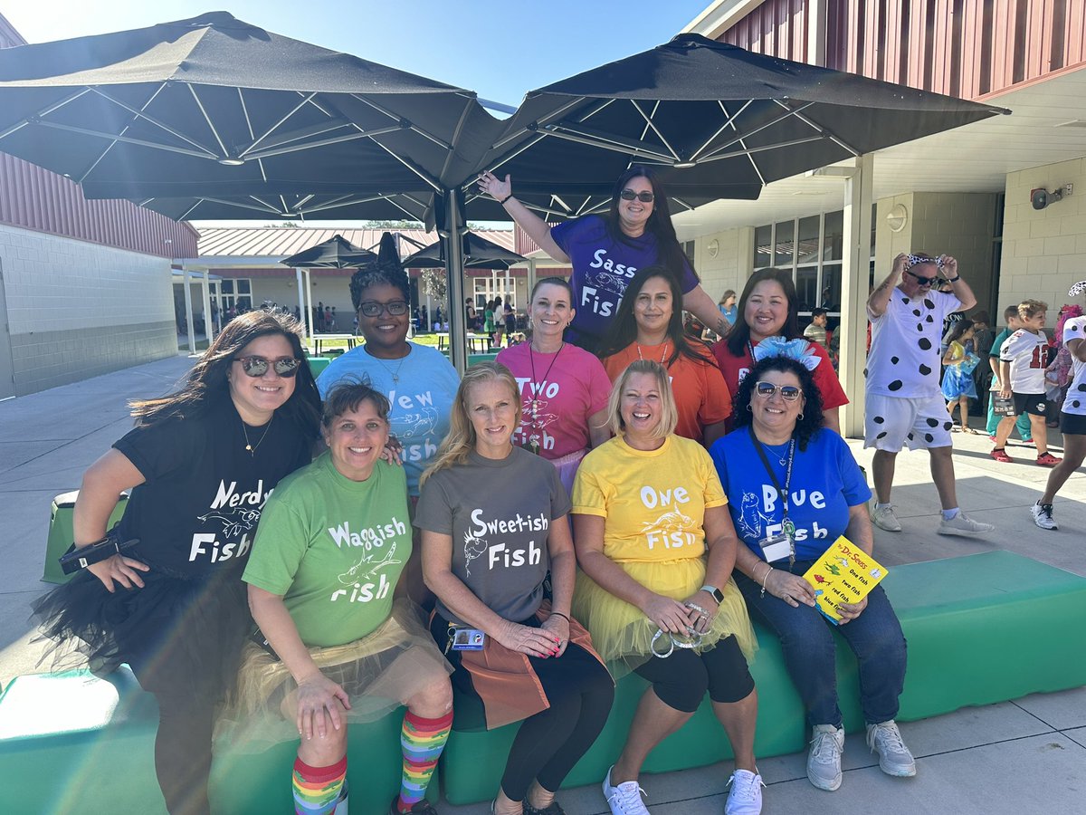 I am so grateful to be an Otter! 💚🦦💜 love character parade day! #sassyfish #drseuss #lovewhereiwork