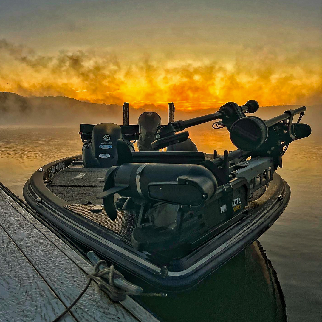 MinnKotaMotors's tweet photo. The One-Boat Network patiently waiting to explore new waters 🌅 #OneBoatNetwork
Learn more about the One-Boat Network ➡️ https://t.co/i5Qx4sdcOe
📸 Glenn Walker Fishing | @HumminbirdFish | #MinnKotaUltrex #MEGALive #MEGALiveTargetLock #MinnKotaRaptor https://t.co/gTGwKCsWZK