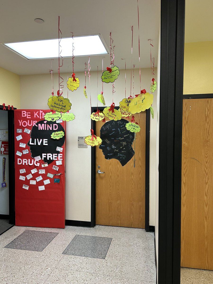 CounselorBoutte's tweet photo. It’s RED RIBBON WEEK!!! West Briar Middle School students and faculty decorated spectacular door for our door decorating contest!!! #GoGrizzlies #WBMS #SayNoToDrugs #bekindtoyourmindlivedrugfree https://t.co/jq9tDVKf5b