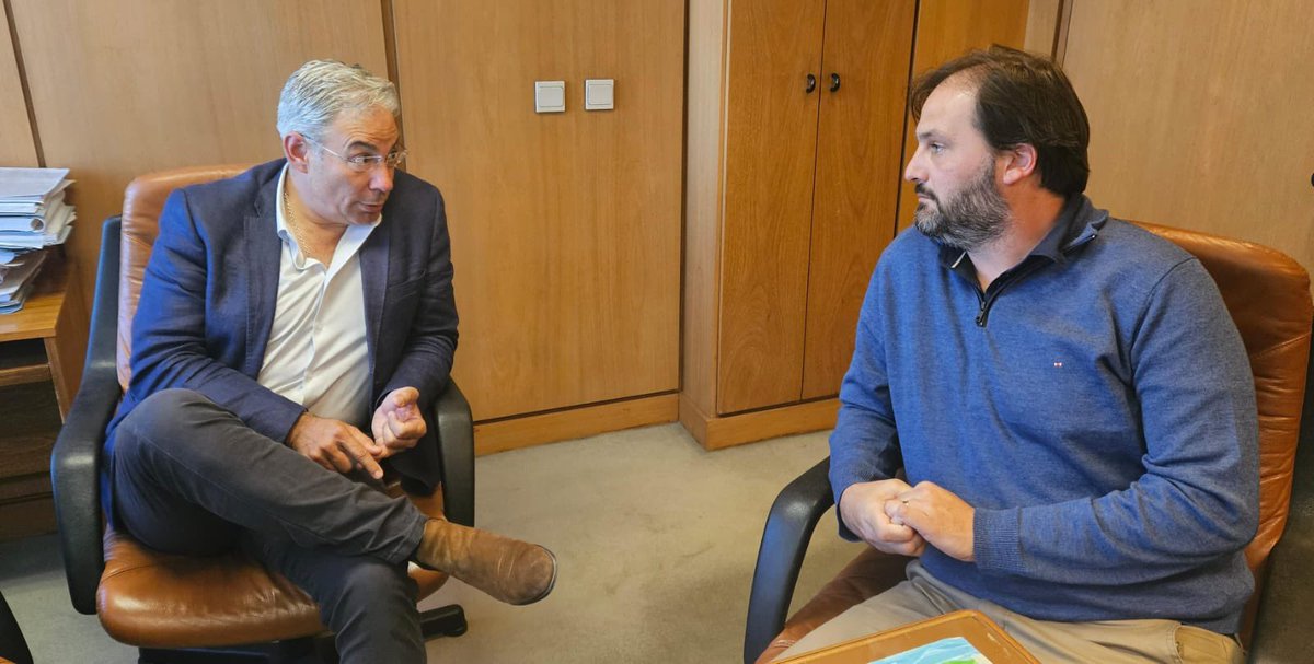 RobertSilvaUy's tweet photo. Poniéndonos al día con el futuro intendente de Salto @MalaquinaM https://t.co/TVJ9eA2WAy