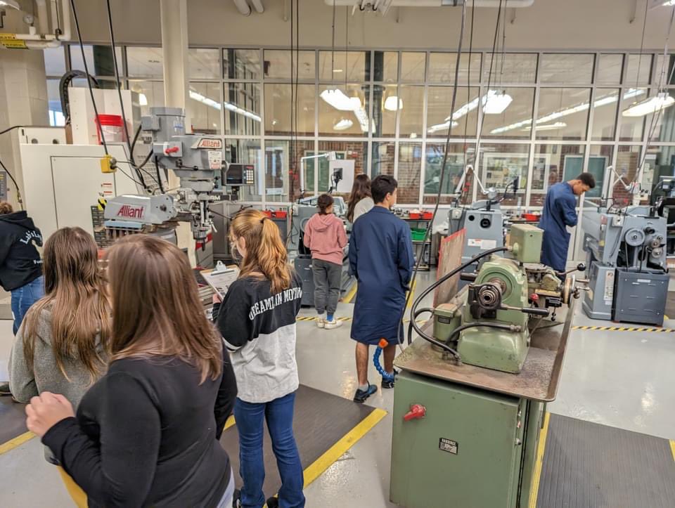 farr_scott's tweet photo. Girl Powered at RVTC, 50 middle school female/non-binary youth explored Robotics/STEM it was AMAZING! Thanks to GreenSource, Fujifilm Dimatix, American Precision Museum, and Springfield Regional Development Corp for making this day an encouraging and inspirational day! https://t.co/fZ6ytpylMm