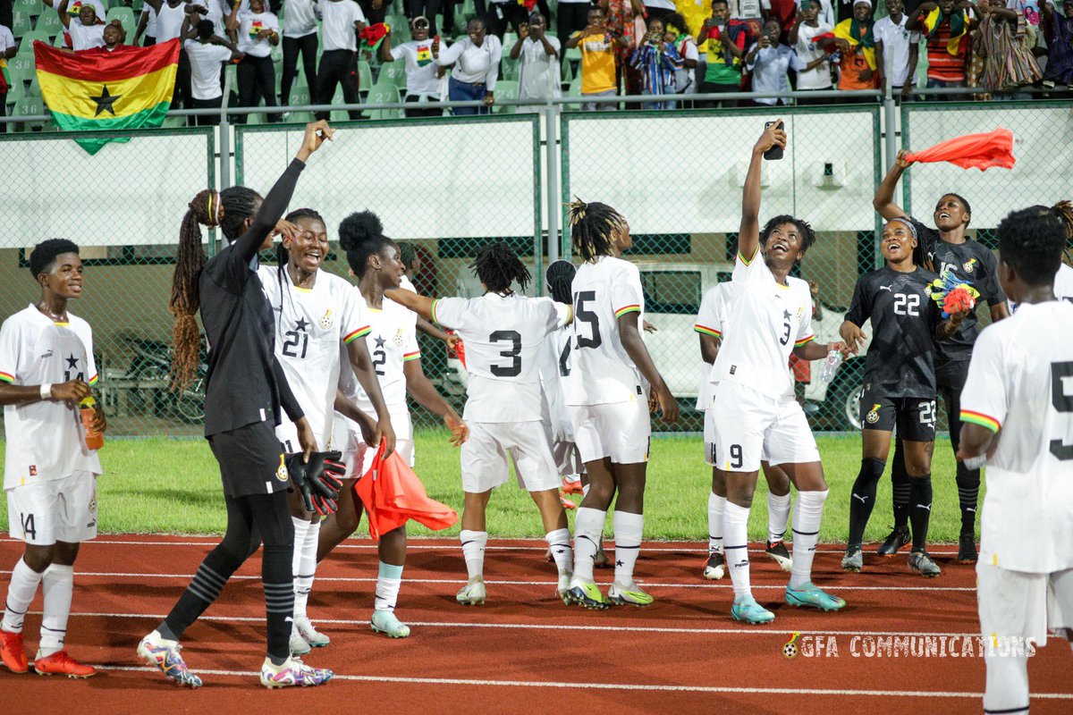 GhanaWNT's tweet photo. We are humbled and continue to say thank you Ghana for rallying around the flag 🇬🇭 

#MissionVolta🔛
#ShineBlackQueens ✨🇬🇭 
#BringBackTheLove 💕 https://t.co/5Uyz9GDgRu