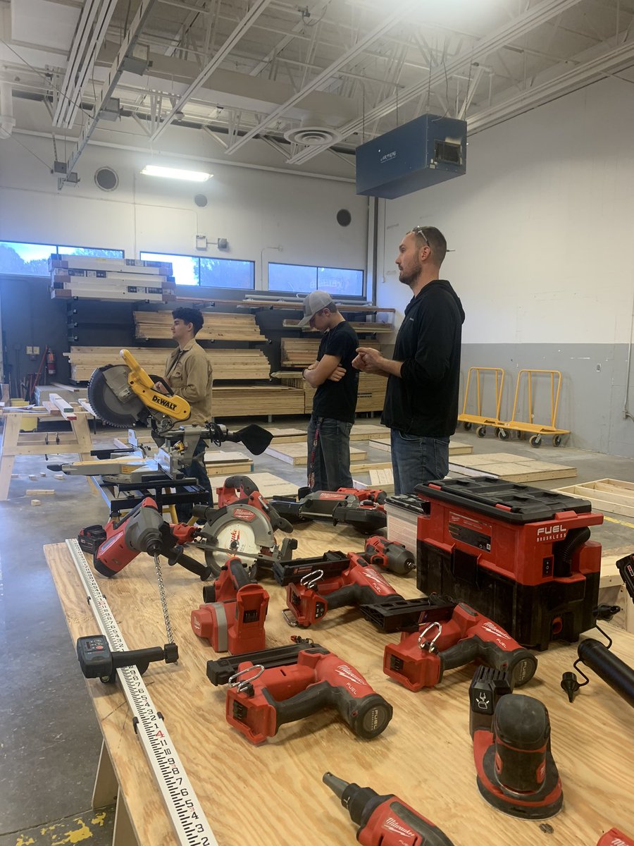 Dr. Mara L. Banfield tweet media