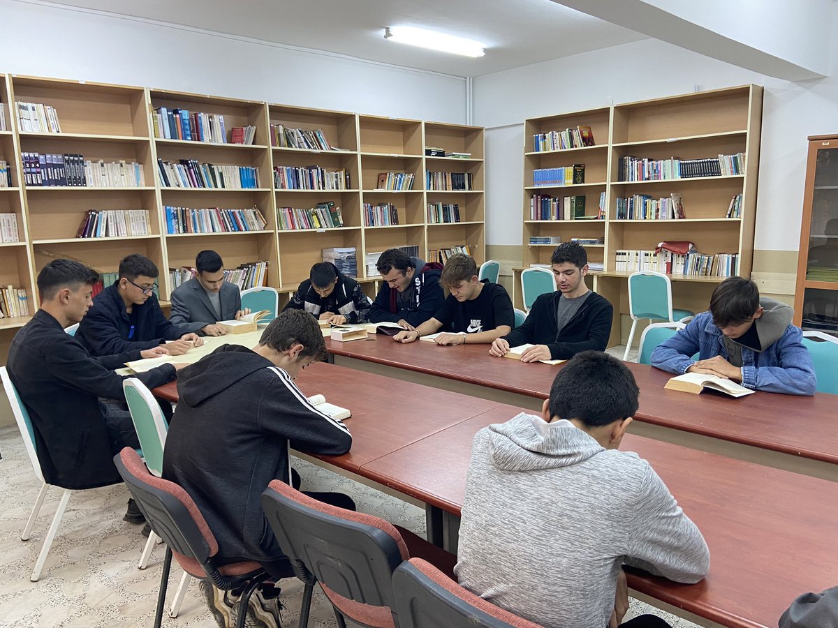 Dedeli_METAL's tweet photo. Cumhuriyet'in Kuruluşunun 100. Yılı Etkinlikleri kapsamında 26 Ekim 2023 Perşembe günü OKUSAM Projesi Kapsamında Cumhuriyet Temalı Kitap Okuma Etkinliği @bafra_mem @samsunmem https://t.co/9AetDZ5dym