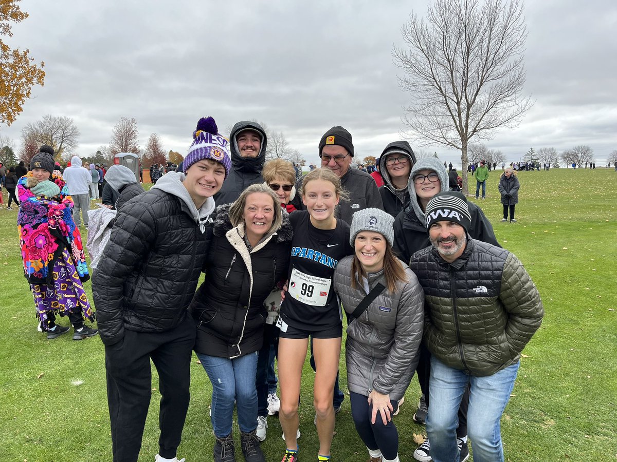 💙🩶💙🩶 I didn’t think I would be running around a golf course in Ft Dodge in the last week of October… wouldn’t miss it! So much hard work and determination! Earned a 24th individual and 4th place team finish! #proudxcmon #family #bravethecold #pvgirlsxc <a href="/edginbrynn/">Brynn Edgin</a> 💙🩶💙🩶