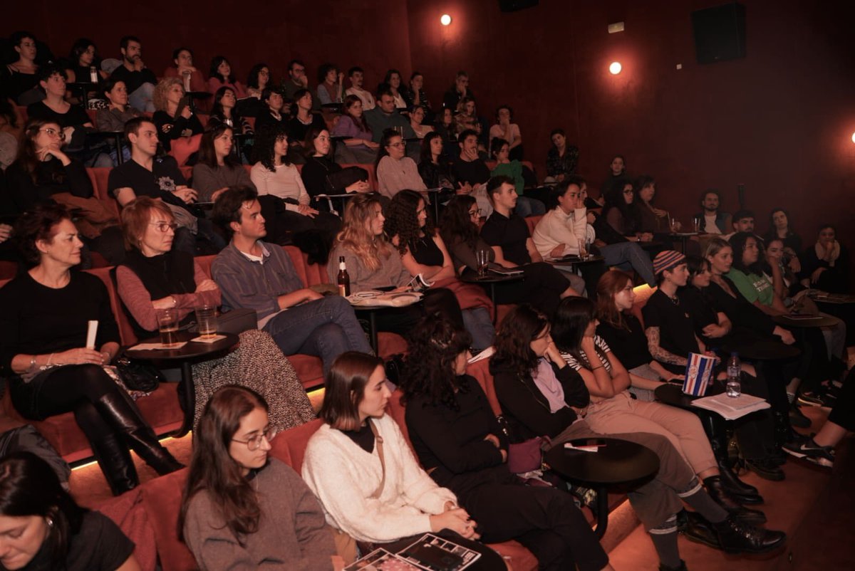 Acabamos el día con aforo completo en el coloquio sobre “Barbie, cine y psicoanálisis” en <a href="/SalaEQUIS/">Sala EQUIS</a> 

#festivalcinepormujeres2023 

<a href="/cinematecapz/">Cinemateca Pedro Zerolo</a> 🩷