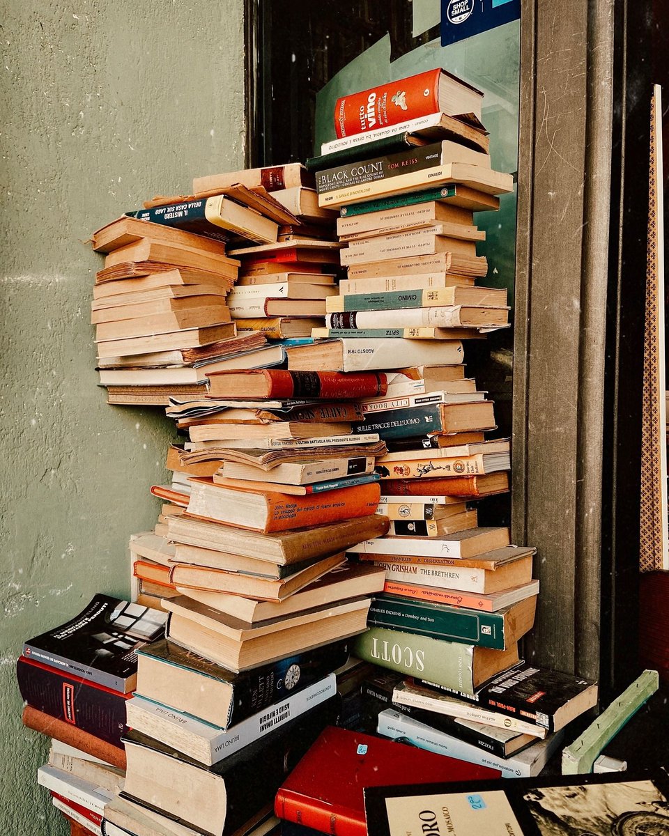 librofilos's tweet photo. La belleza de los libros https://t.co/KQcn6pOx8B