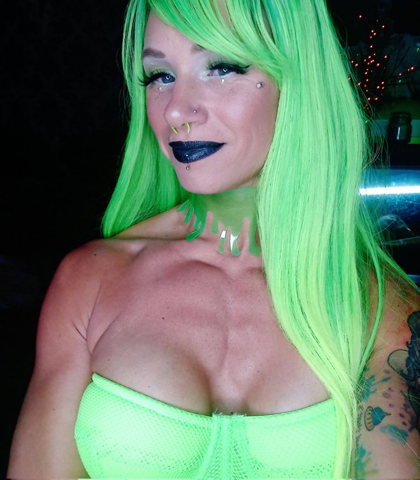 Actually going out! U won't miss me I'm illuminous 🤣🎃😘 xxx  #Halloween #gunge #slime #green #toxic #deadly<a href="/tag/green"class="tags"><span>#green</span></a><a href="/tag/halloween"class="tags"><span>#halloween</span></a><a href="/tag/deadly"class="tags"><span>#deadly</span></a><a href="/tag/toxic"class="tags"><span>#toxic</span></a><a href="/tag/slime"class="tags"><span>#slime</span></a><a href="/tag/gung"class="tags"><span>#gung</span></a>