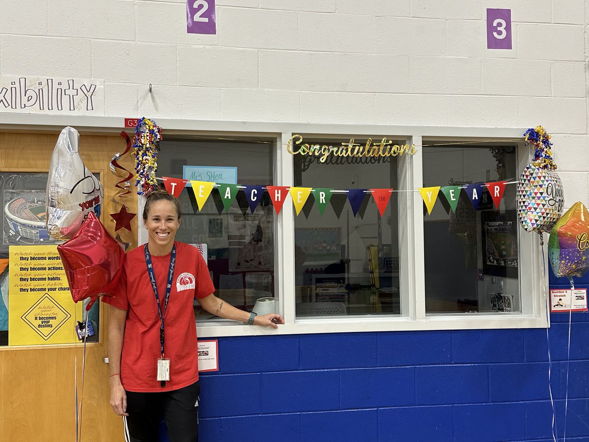 Congratulations Cori Shea <a href="/cshea289/">Cori</a> for being named Bayside’s Teacher of the Year.  An amazing teacher doing amazing things.  <a href="/BaysideBulldog/">Bayside Bulldogs</a> <a href="/CathyBrumm/">Cathy Brumm</a> <a href="/MsOConnor33/">Amy O'Connor</a> <a href="/vbschools/">VBSchools</a>