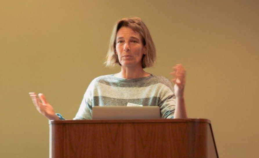 Ending with a fantastic keynote by <a href="/RobertaSalmi/">Roberta Salmi</a> on behavioral diversity in gorillas #SEEHB2023 <a href="/SouthEasternEHB/">SEEHB</a>