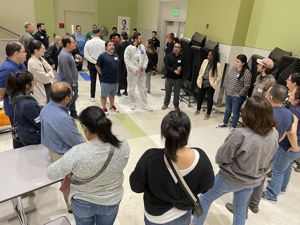 CTE_LLearningLA's tweet image. Earlier this week @cte_linkedlearningla department administrators, #LinkedLearning leads and classroom teachers gathered at @edwardroyballc for a professional development. @LASchools @linked_learning