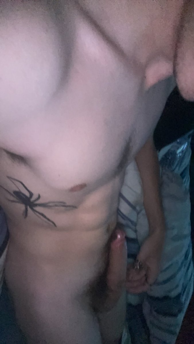zerklegion0's tweet photo. RT if u wanna taste this big happy penis https://t.co/6cu7SNBy2l