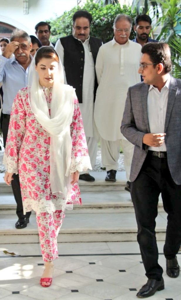MalikTayyab97's tweet photo. I have never seen a woman in my life who has faced the adverse conditions of life so bravely like @MaryamNSharif

 Salute to your bravery and Alhamdulillah, I am proud to be part of your team.

 #HBDMaryamNawaz https://t.co/XNJcNtm6J8