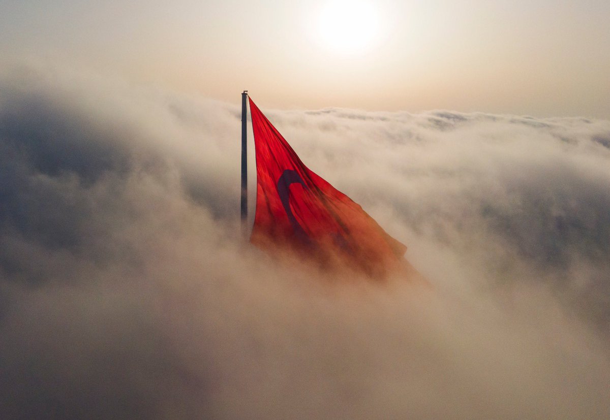 akkadintekirdag's tweet photo. 🇹🇷Yer Gök Bayrak Olsun!

Cumhurbaşkanımızın çağrısıyla, Cumhuriyet Bayramı coşkusunu tüm dünyada hissettiriyoruz. 

Türk Bayrağını her yerde gururla asalım ve yeryüzünü bayraklarımızla renklendirelim.

#CUMHURIYETİMİZ100Yaşında 🇹🇷 https://t.co/rwTDbyFYJ4