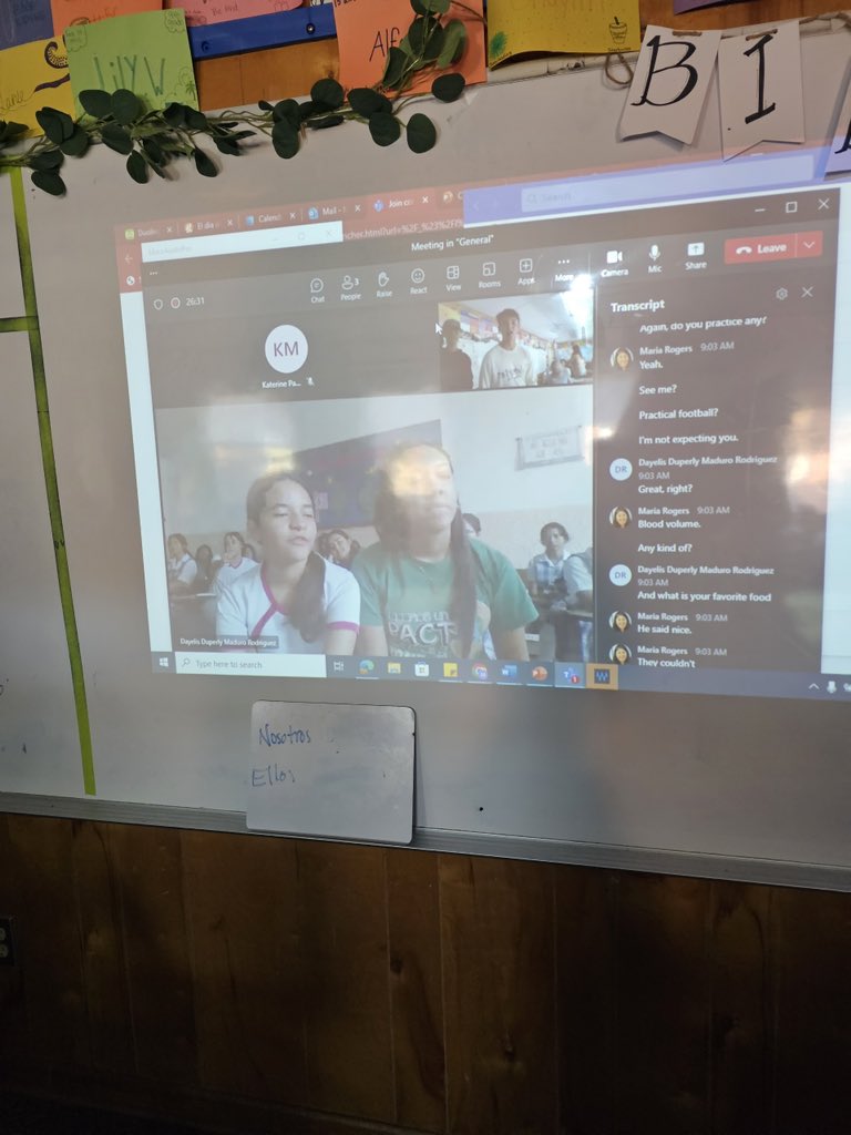 LIPEELE's tweet photo. Students from Spanish classes at Swansboro High School are partnering with schools in Columbia to learn about the world around them in preparation to be globally competitive in the workforce!! #ocsglobal #LeadershipMatters @OnslowSchools @DrHelenGross1 @ocsinstruction https://t.co/ngO9q30r3J