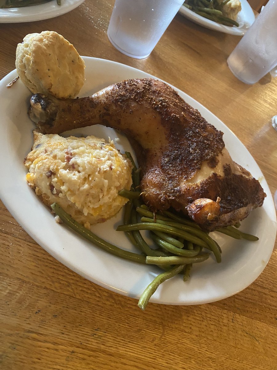 CoachJohnson_13's tweet photo. Another HUGE thanks to Yesterday Cafe for providing us with tonights Pregame meal for our Tigers! #BoroMade #BoroBoyz #Exit130 https://t.co/2MGIV6AGXX