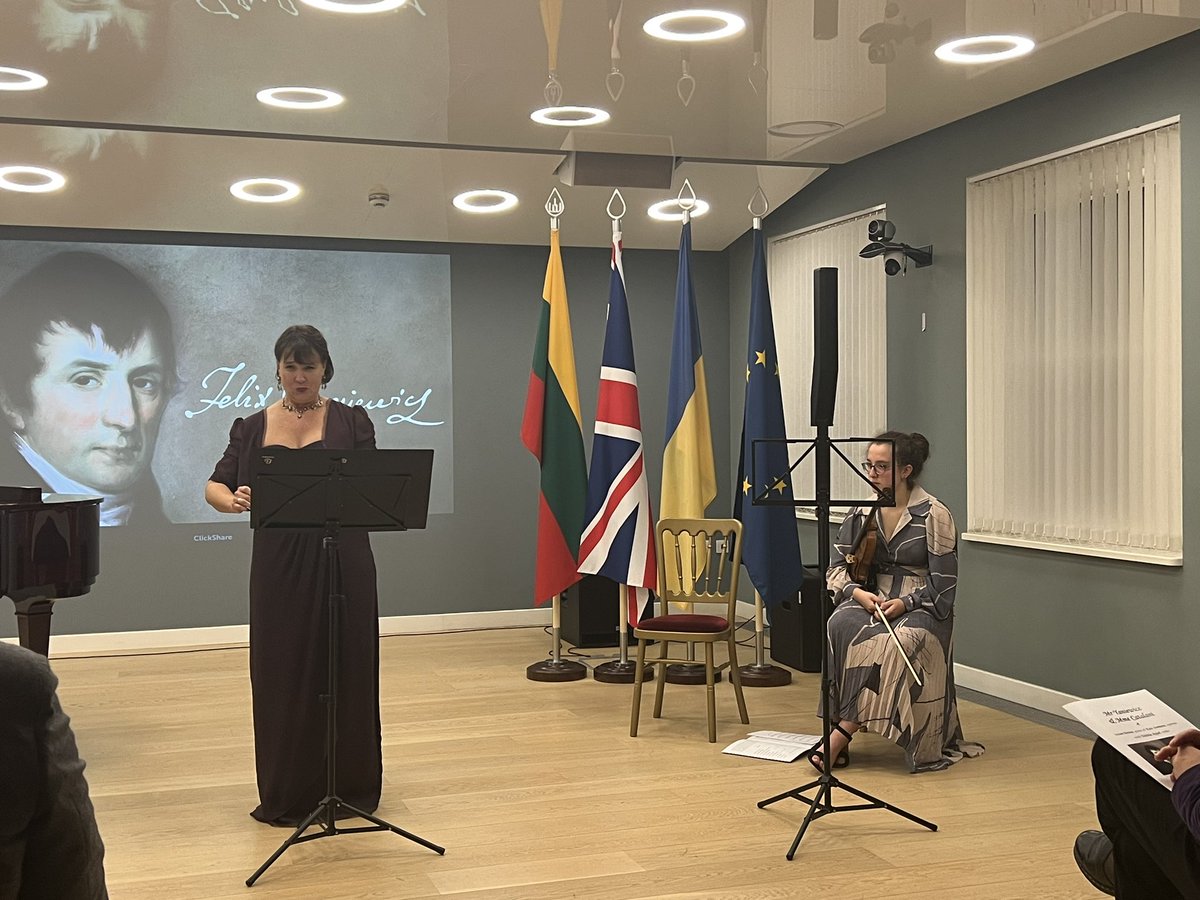 georgephilipb's tweet photo. A true pleasure to listen to a recital celebrating Felix Yaniewicz (1762-1848), a Polish-Lithuanian violinist and composer. Yaniewicz moved away to Paris when his homeland was annexed by Russia, then he had to flee the French Revolution, eventually settling in the UK. https://t.co/xFTST9W4U5