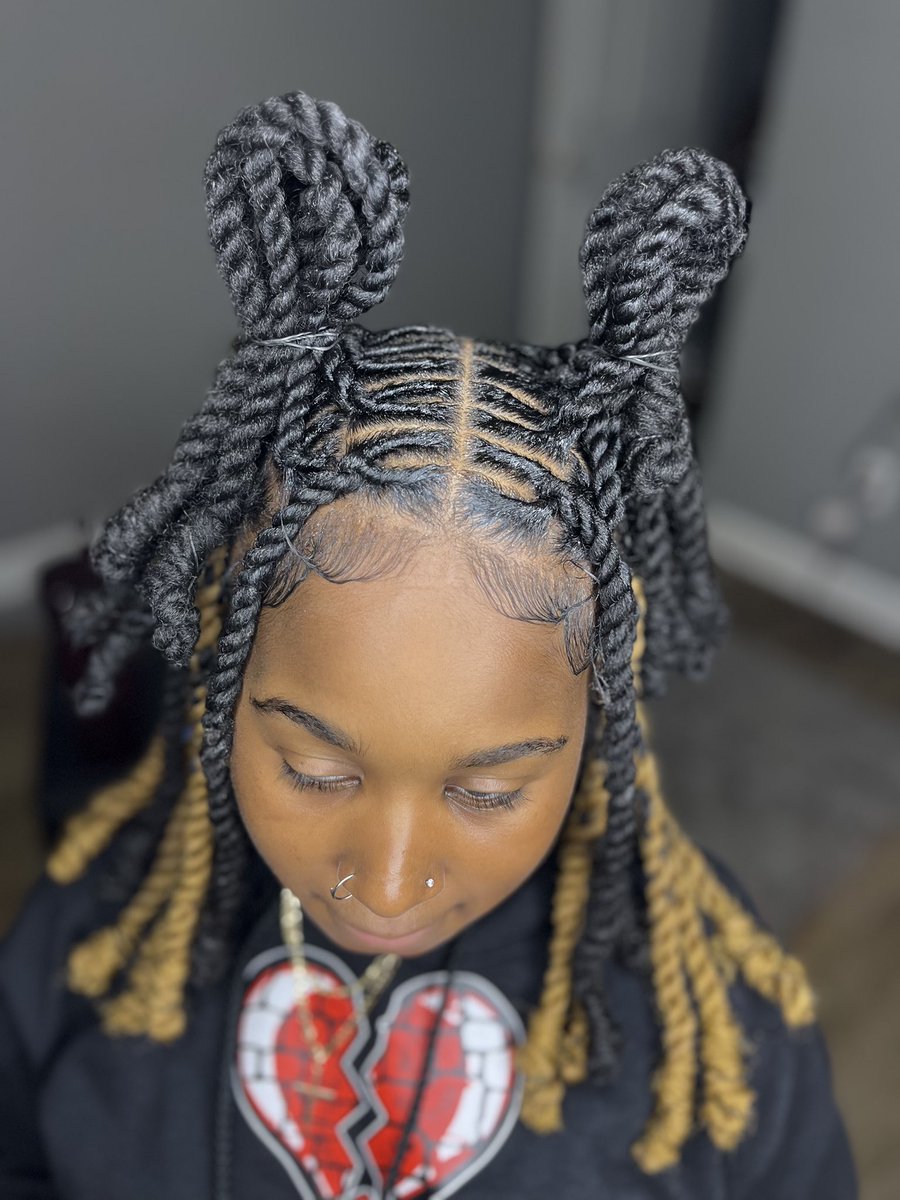 _admiremybrown's tweet image. 🚨 NEW SERVICE ALERT 🚨 
Invisible Locs will be added to my booking site tonight‼️
#SecondAttempt 🔥🔥🔥
**Booking link in my bio **