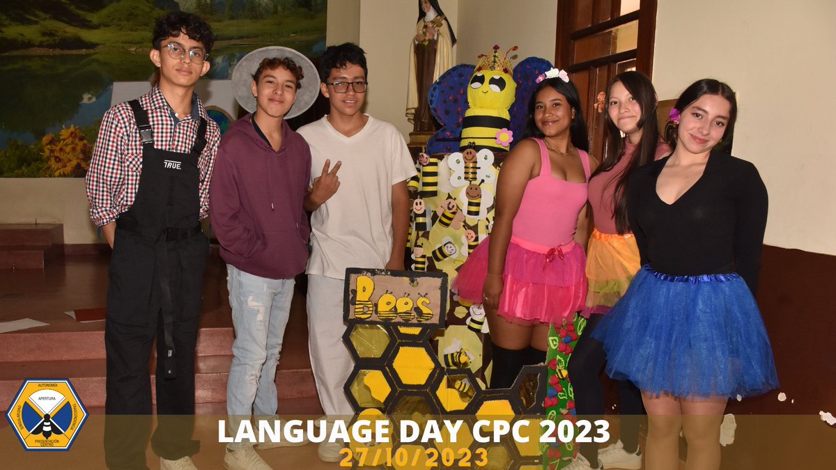 colprecentro's tweet photo. 📢Galeria Language Day CPC 2023🎊🎉
"What a nice sorprise", this was one of the most beautiful moments of this year 2023, thanks to all the students, teachers, managers, to all those who gave their best to make this event possible. the best talent presentation. https://t.co/IDktZClFqs