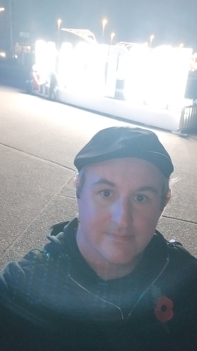 ShaunFarrelly's tweet photo. Friday night under the lights. Taking in Blackpool's Illuminations and Lightpool displays
#Blackpool #BlackpoolIlluminations #BlackpoolTower #Lightpool #Lancashire https://t.co/CbAI7Yl9dn