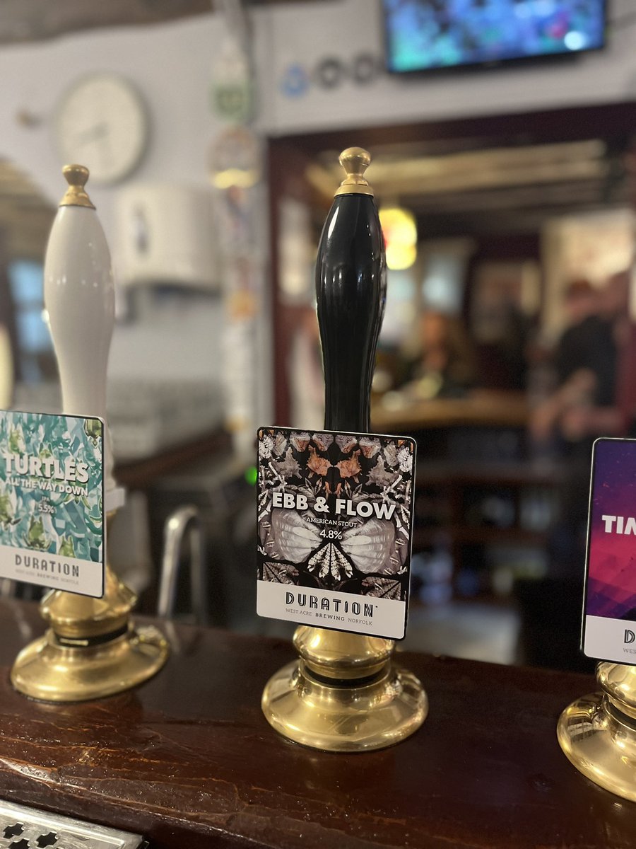 Lovely evening down the <a href="/victoriainncol/">Victoria Inn</a> with the <a href="/DurationBeer/">Duration Brewing | Norfolk, UK</a>  cask tap take over. Turtles 🐢 was always going to be a favourite but the Ebb &amp; Flow is perfect on cask!