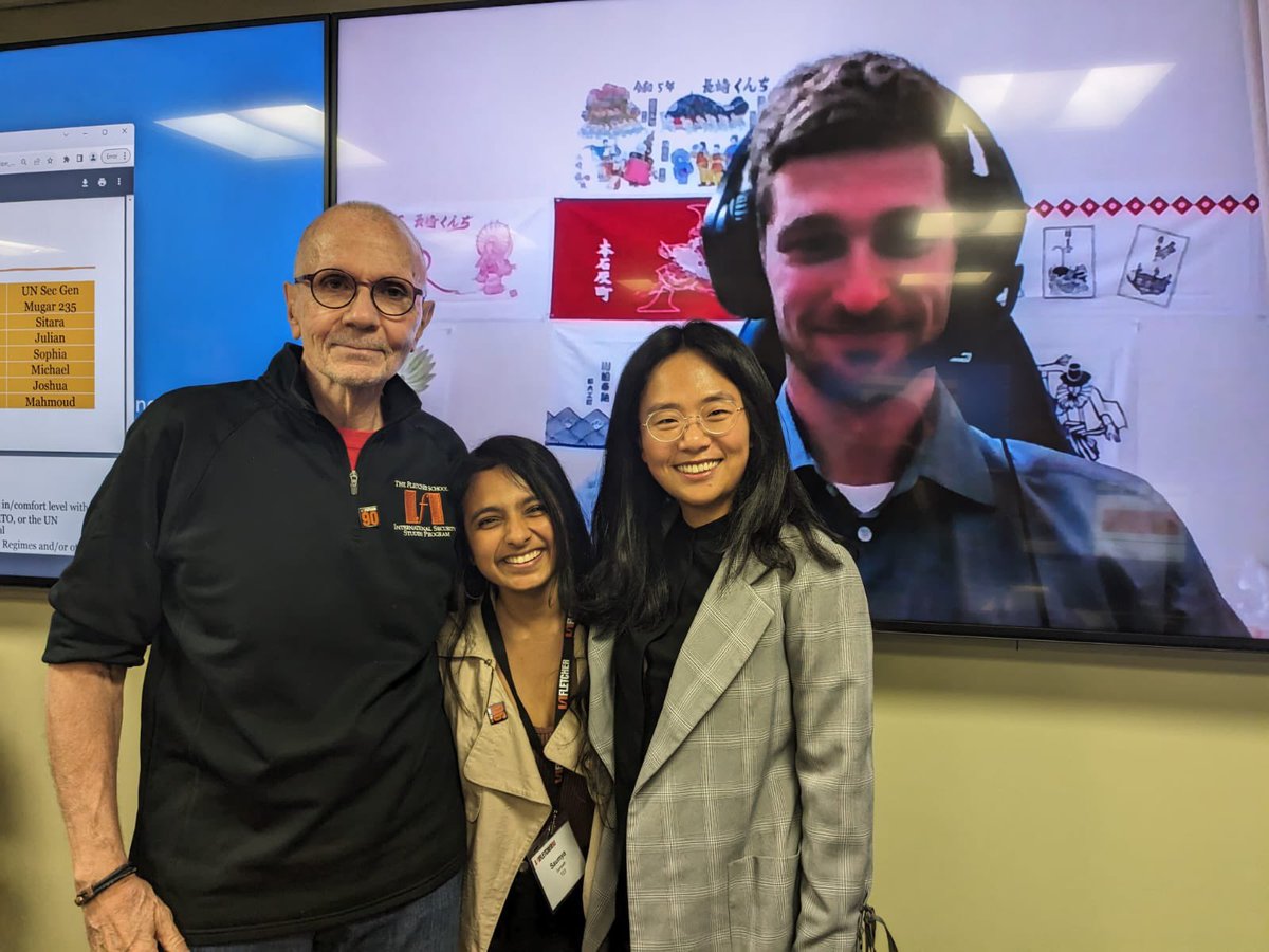rockfordw's tweet photo. @FletcherSchool @kellysgallagher @USAmbChina @RNicholasBurns @StateDept @FletchMaritime @TuftsUniversity @Murrowcenter @monicaduffytoft @davidclogan #FletcherISSP and #FletcherMaritime graduates on campus today for ISSP Red Team exercise and this morningβs Fletcher Day event to kick off #Fletcher90 celebrations βοΈπππβοΈ https://t.co/cdtXyywHst