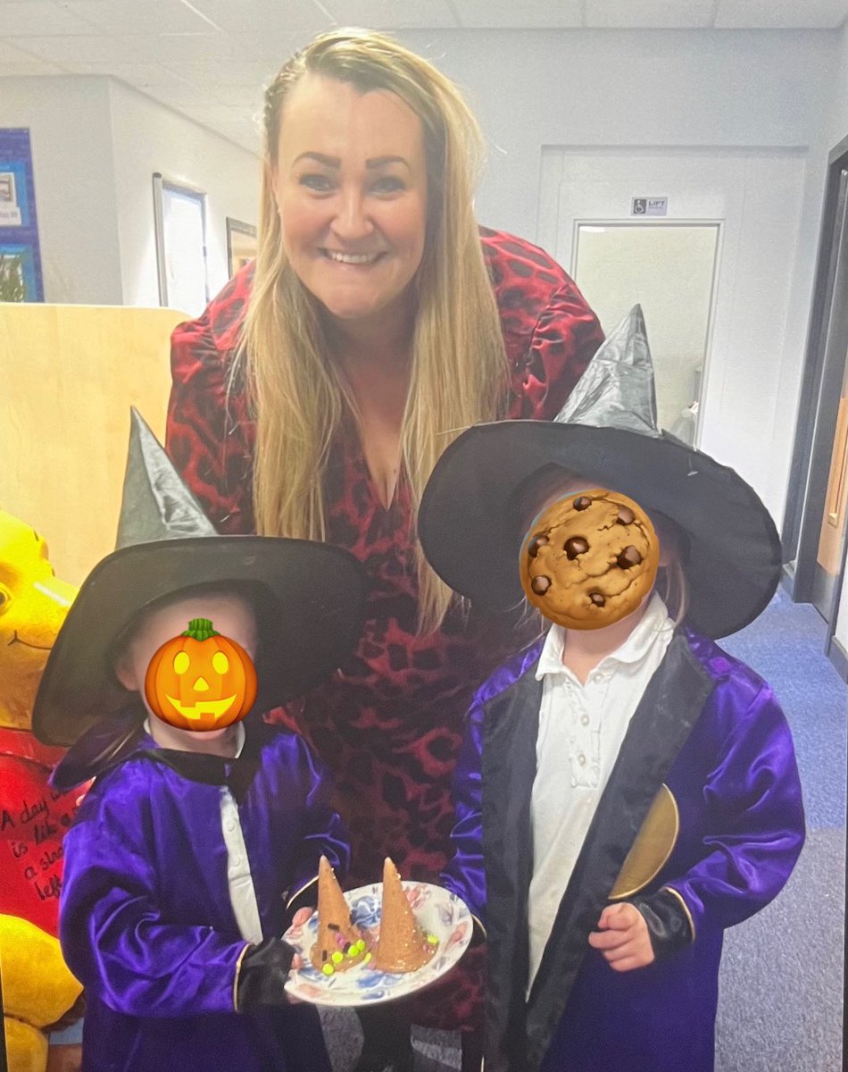 BevWalkerGordo1's tweet photo. Headship at its very best ❤️
Making potions with Reception and receiving inedible (but supposed to be edible) creations from year 1! 🧙🎃😂
#primaryhead #headteacher https://t.co/JfBQRHvXkf