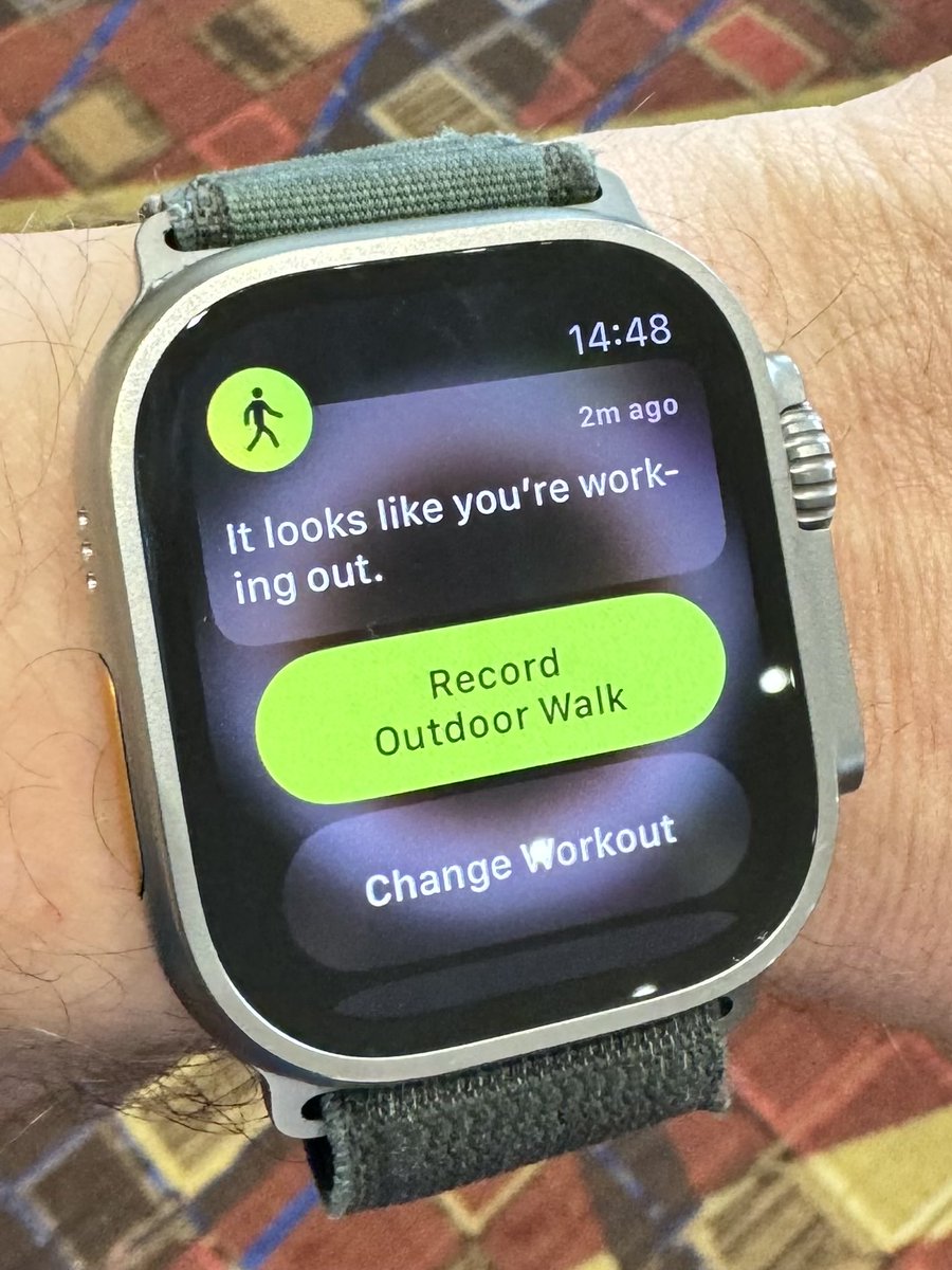 MikeMooreDO's tweet image. Nah, thanks Apple, it&apos;s not a workout, I&apos;m just at #AAFPFMX! 😂 ⁦@aafp⁩