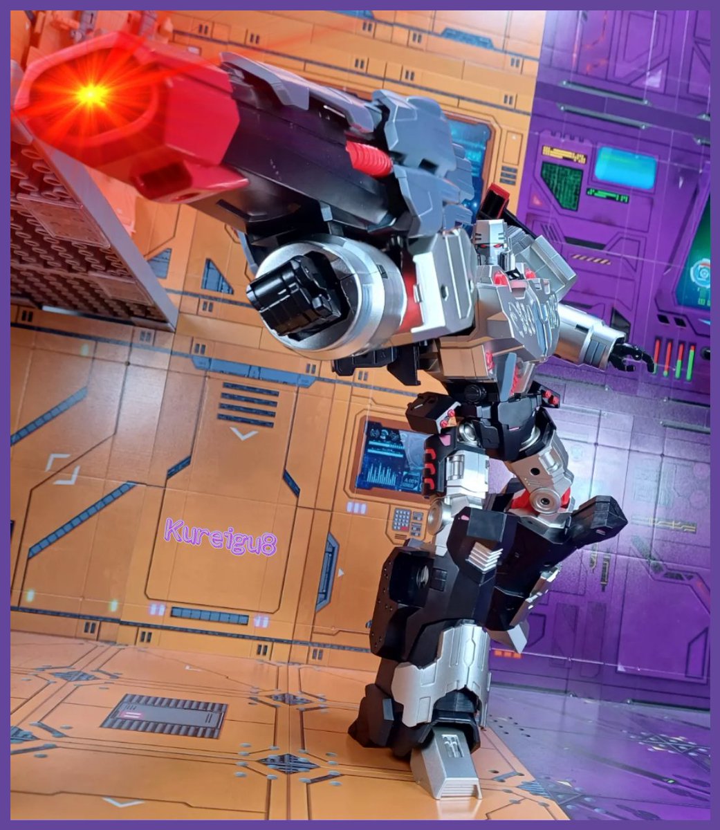 Kureigu8's tweet photo. Megatron. #Transformers #MMC #Tyrantron #Tyrantronus #IDW #Megatron #toyphotography https://t.co/L9seOF6dTn