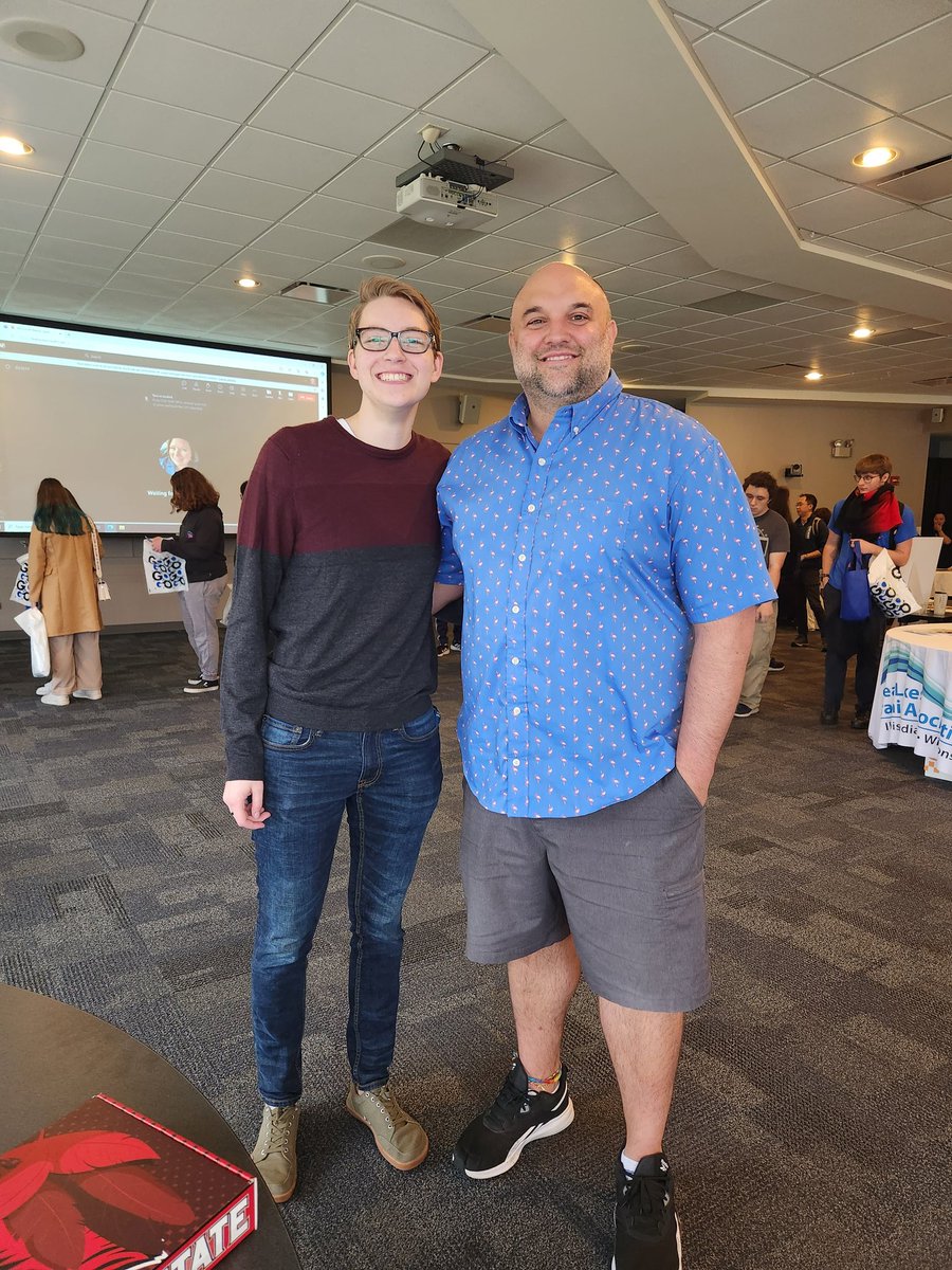 EGHS_Graphics's tweet image. We had a great time at Harper's Graphic Arts Print Expo. Awesome seeing some of EG's alumni on the panel!
@DebbieKandefer @KyleBurritt @Wong_CTE