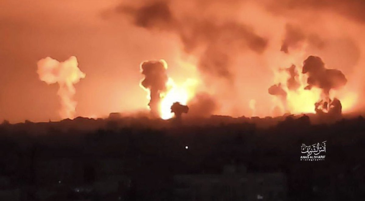 LaithAbuJoda's tweet photo. Breaking news : 
Israel is bombing Gaza now after cutting all the internet connection from Gaza Strip … 

They want to silent Gaza people and stop them from reaching the world , we should be their voice 
#Gazabombing 
#palestine https://t.co/6JwvEMXPe6