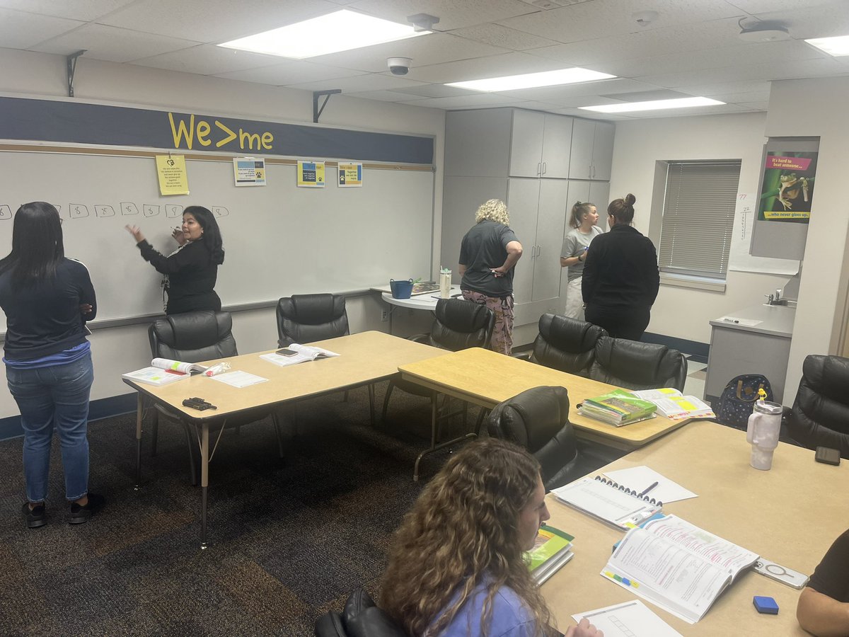 JLPioneers's tweet photo. Jane Long 2nd-6th grade Math teachers collaborating in PLC on lesson internalization/rehearsal for Eureka Math lessons. https://t.co/M90mMOky6A