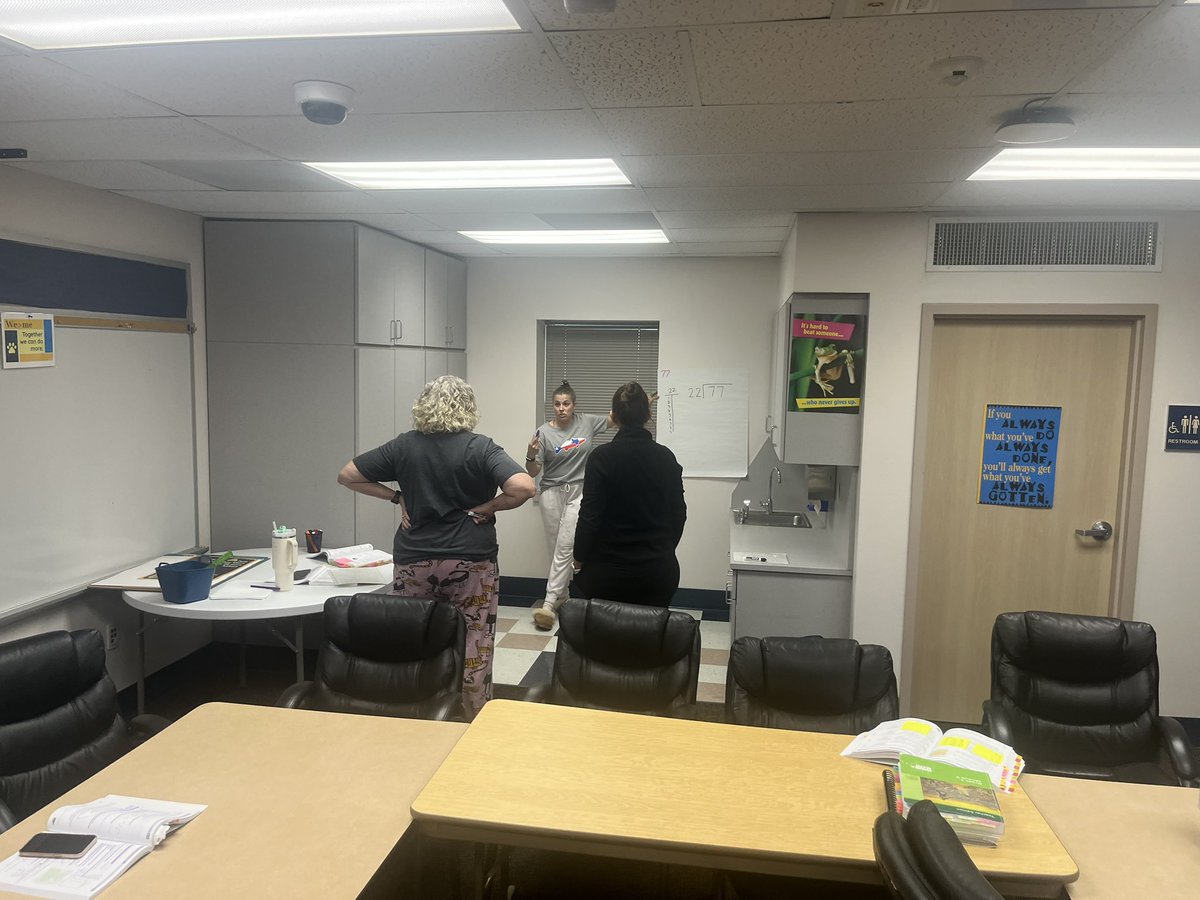 JLPioneers's tweet photo. Jane Long 2nd-6th grade Math teachers collaborating in PLC on lesson internalization/rehearsal for Eureka Math lessons. https://t.co/M90mMOky6A
