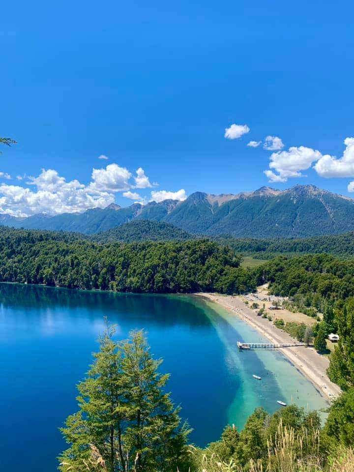 turisargentina's tweet photo. Patagonia por la Ruta 40. Lago Espejo, río Correntoso 💙🇦🇷🍃

Fotos de Lau Herrera https://t.co/03Wej37CG0