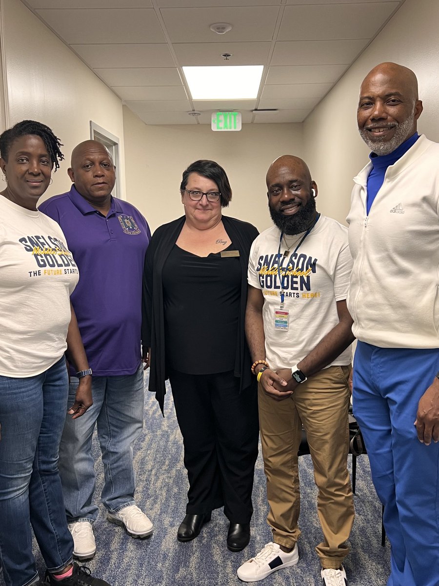 Theresa Walthour (@tmwalthour1) on Twitter photo Thank you Mr Hughes for your time and generosity. We look forward to working with the Beta Gamma Gamma chapter of Omega Psi Phi! SGMS appreciates you! <a href="/akjohnsonEdS/">Dr. Anthony K. Johnson</a> <a href="/tsamuel_EdS/">Twonzetta Samuel</a> #THEFUTURESTARTSHERE #FULLSTEAMAHEAD Thank you Mr Hughes for your time and generosity. We look forward to working with the Beta Gamma Gamma chapter of Omega Psi Phi! SGMS appreciates you! <a href="/akjohnsonEdS/">Dr. Anthony K. Johnson</a> <a href="/tsamuel_EdS/">Twonzetta Samuel</a> #THEFUTURESTARTSHERE #FULLSTEAMAHEAD
