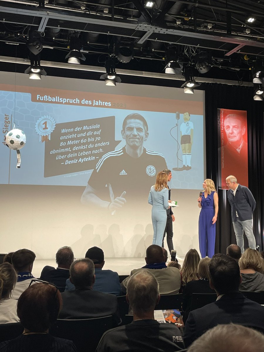 Aytekin gewinnt den Fußball-Kulturpreis. Für den Fußballspruch des Jahres 2023
