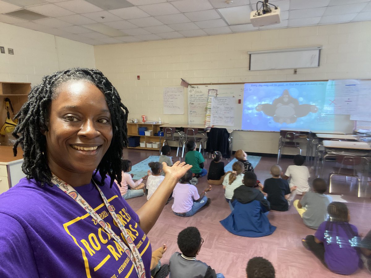 MelanatedPearl's tweet photo. It’s Club Day at @RCE_HCS
Today our students learned to meditate #mindmatter https://t.co/X0Bm6YpS5N