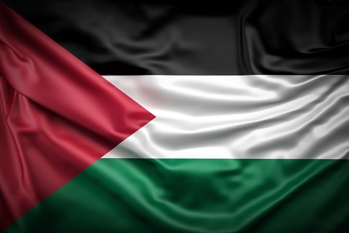 umer_khubaib1's tweet photo. No food 
No water 
😭💔🤲
#starlinkforgaza https://t.co/3umMzL2J58