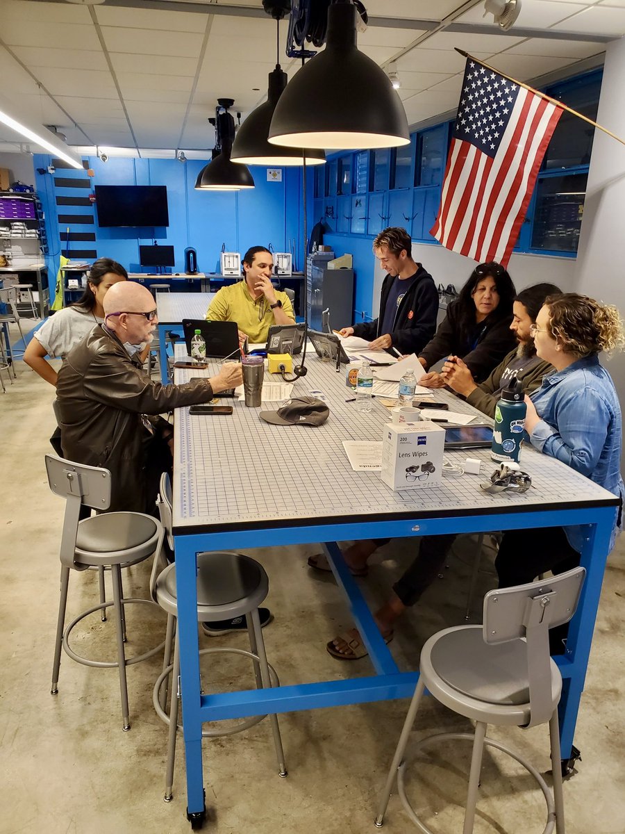 rubendariomcs's tweet image. Teamwork makes the STEAM dream work! 💡🔬 Exciting plans in the making as we aim for the GOLD! 🌟📚 @MDCPS @SuptDotres @MDCPSCentral @JuanCarlosBoue @mdcps_profdev @MDCPSSTEAM #CougarPride 🐯💙 #dpvils #STEAMwork