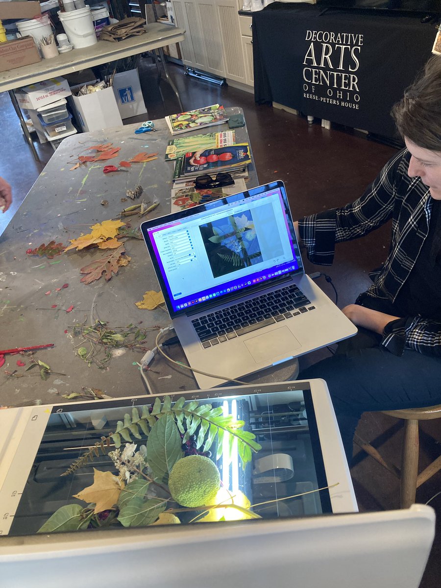 RodenbaughArt's tweet photo. Fun PD day with the art dept. learned about the current exhibit @DiscoverDACO and did some Phenology studies https://t.co/NKb7mEaMBp