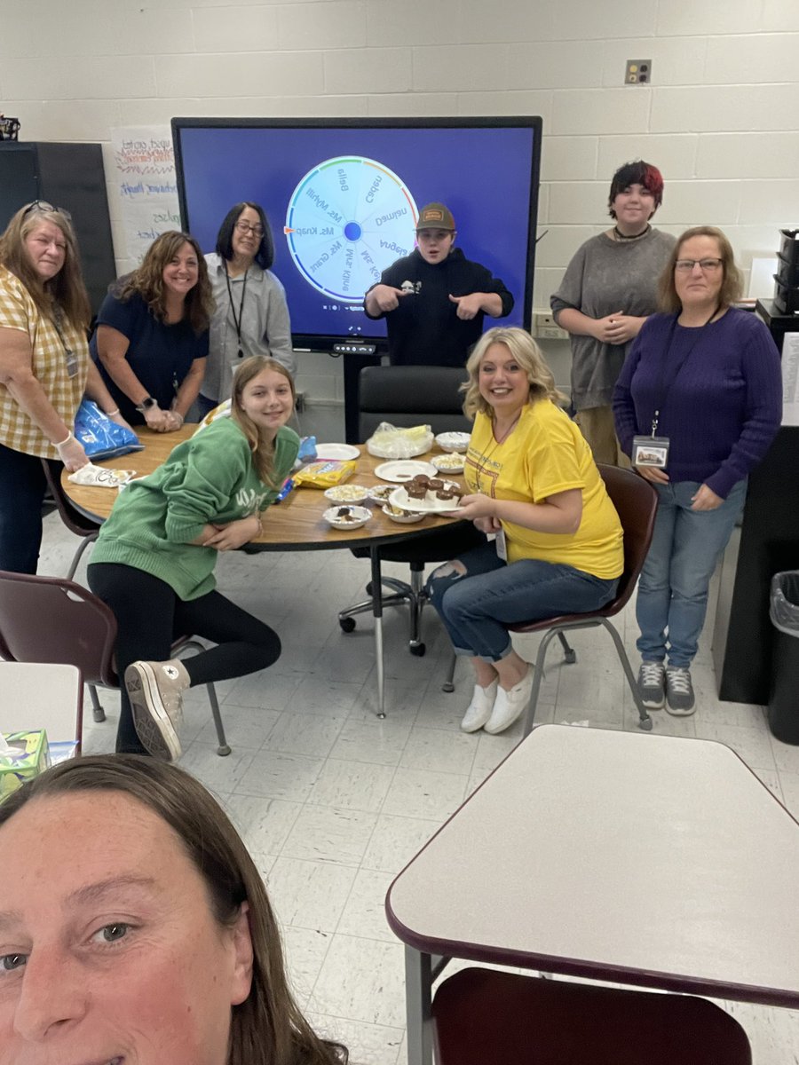 Principal Kelly tweet media