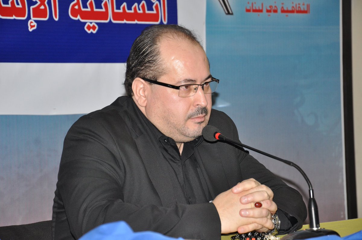 أيها الغرب الكافر هذه ابنتكم اللقيطة  إسرائيل تذبح أطفالنا مثلما ذبحتم انتم أجدادنا و اباءنا في تاريخكم الاستعماري الدموي ...

د.يحيى ابوزكريا