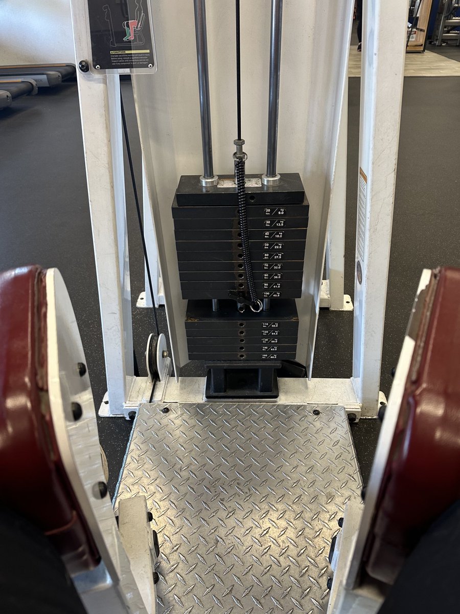Tiare75's tweet photo. No rest until these thighs can raise that entire stack ๐
๐๐ฝโโ๏ธ #workout #lunchtimeworkout #fitness https://t.co/leWBfZgwRV