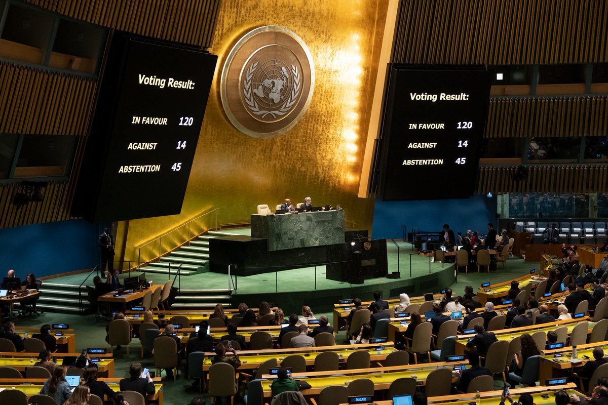 120 in favor 14 against 45 abstentions Countries adopt resolution calling for immediate & sustained humanitarian truce in the Middle East during an Emergency Special Session of #UNGA. news.un.org/en/story/2023/…