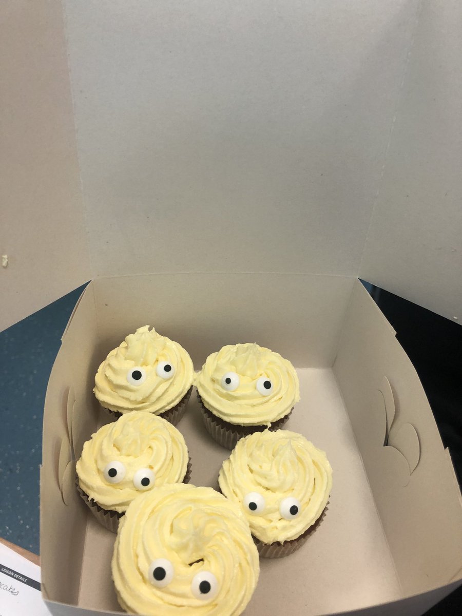 SL_THS_HE's tweet image. Some ghostly 👻 and fiery🔥 cupcakes from S3 this week. Looking at #functionalproperties #piping and #baking Great work 👏