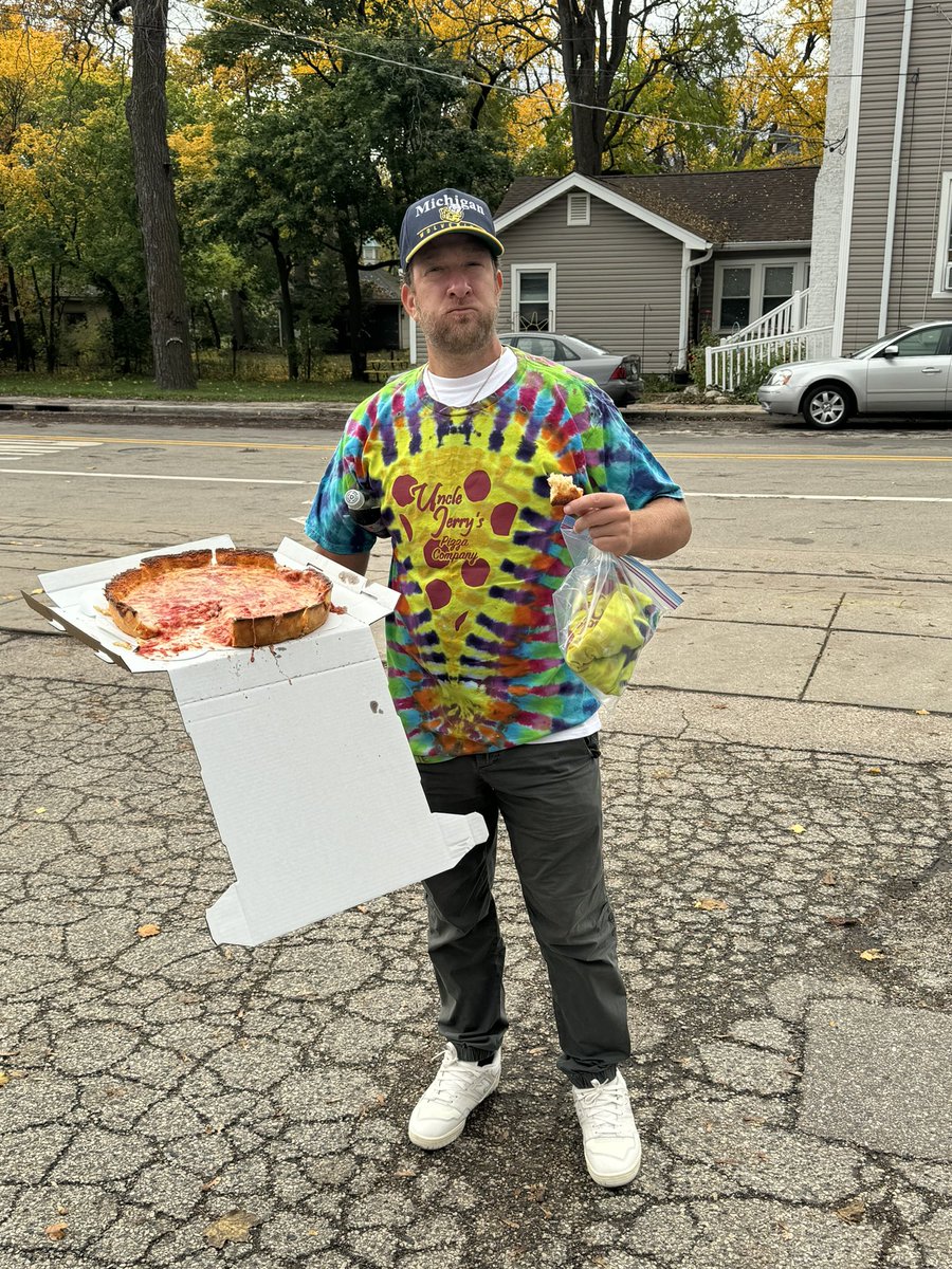 Next stop.   Uncle Jerry's.  Cary IL.  #thegreatmidwestpizzatour