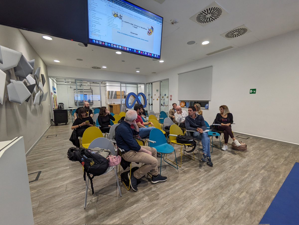 Stefano_Cassone's tweet photo. I miei #3FattiDiOggi 27/10
1. Mio padre che inizia a non avvertire dolorenal ginocchio 🥳
2. I primi problemi seri con un cliente 🫤
3. L'incontro del Meetup WordPress di Roma è andato molto bene 😎 https://t.co/oGZ8LENZ68